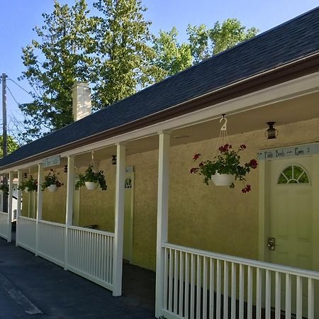 Beachcomber Inn Conesus Exteriör bild