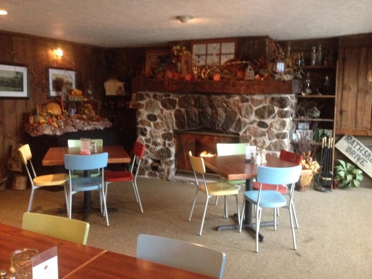 Beachcomber Inn Conesus Exteriör bild